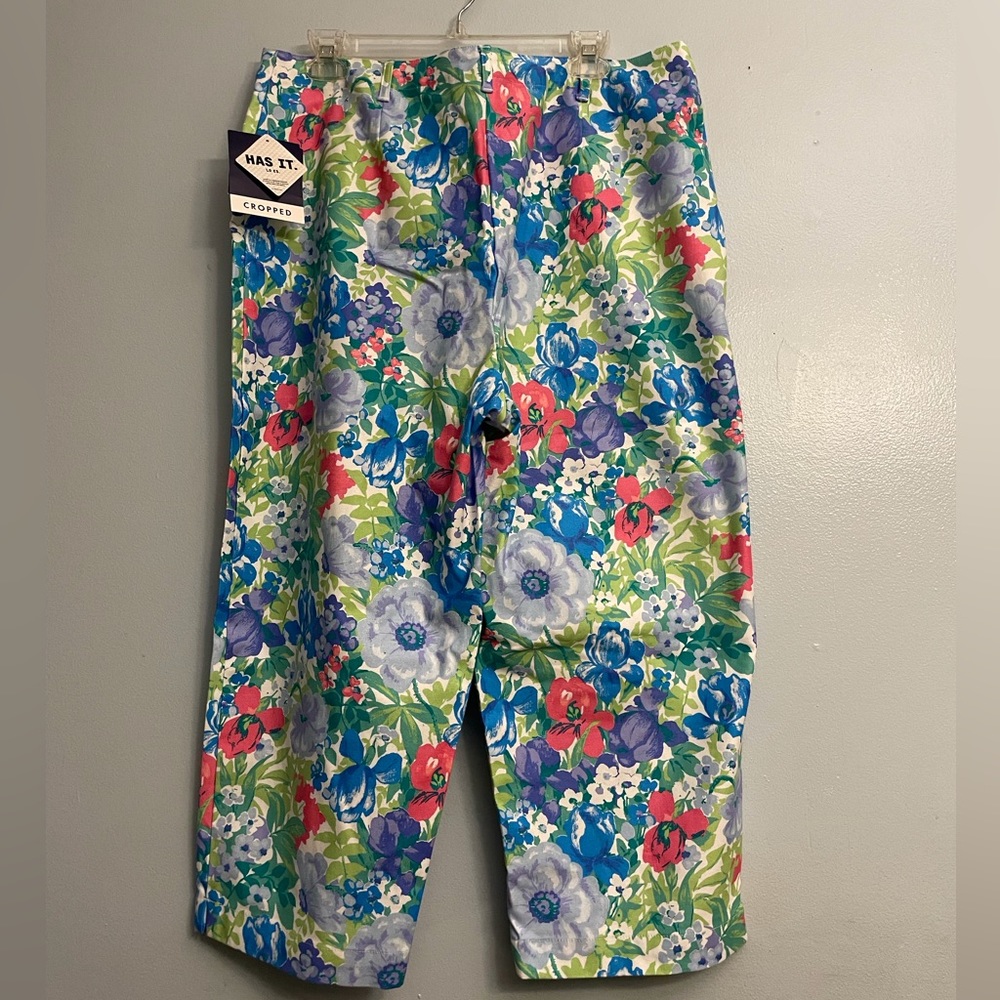 LIZ CLAIRBORNE cropped pants